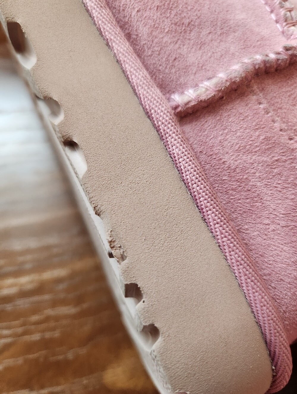 UGG Classic Ultra Mini Boots In Dusty Orchid Size 7 - Picture 10 of 14